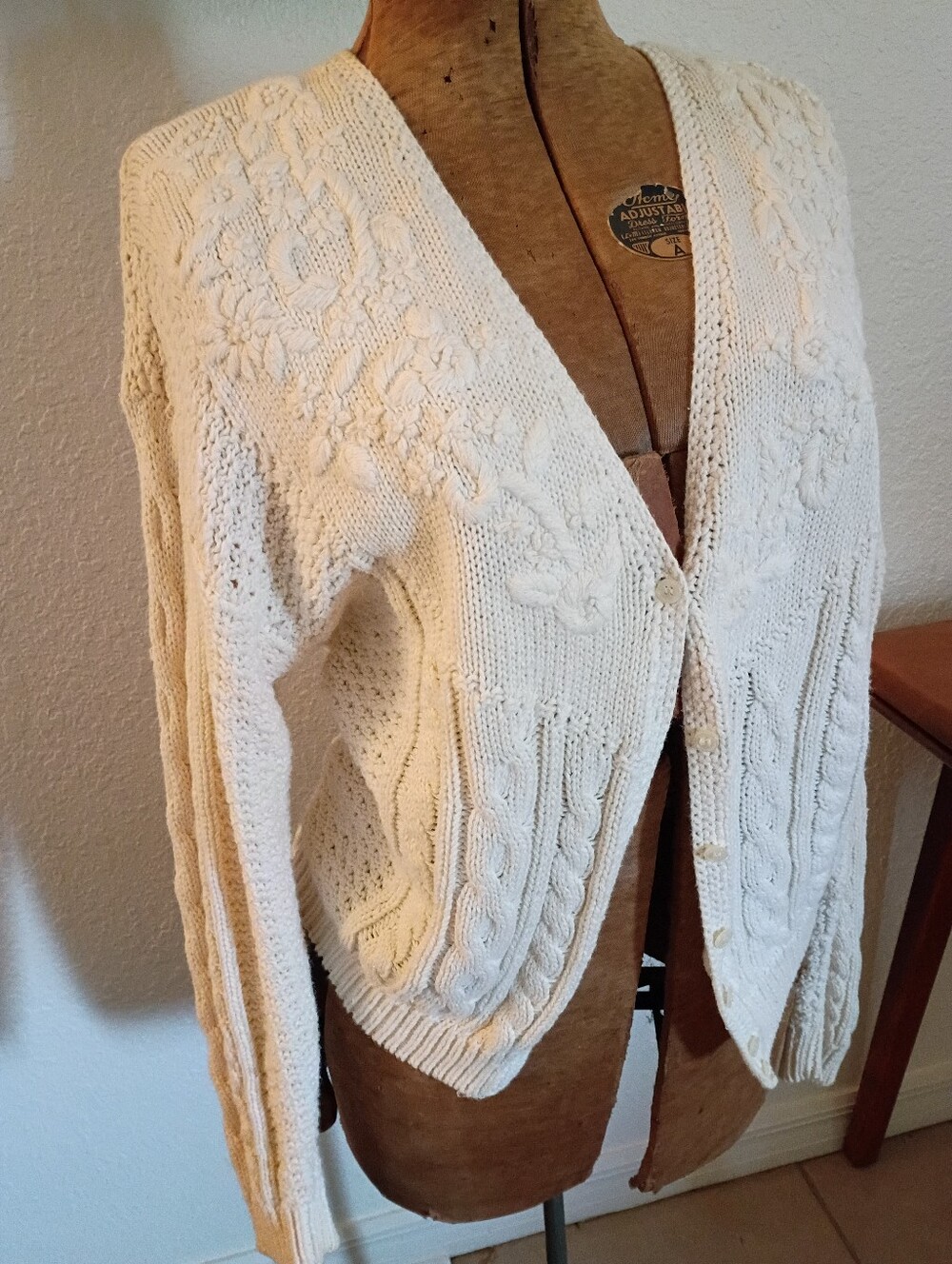 Vintage Giorgio Sant' Angelo Cream Knit  Cardigan Sweater